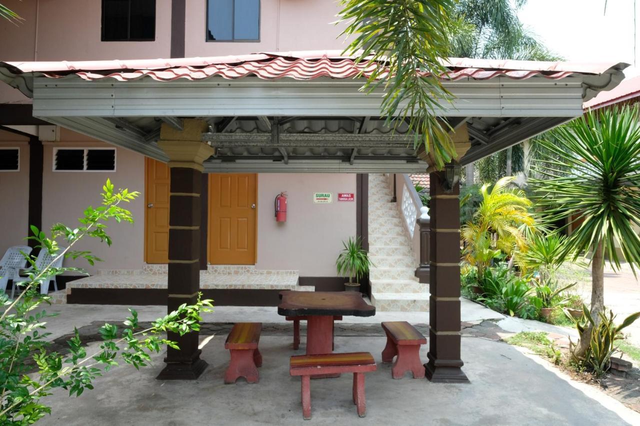 Oyo 44005 Senangin Resort & Cafe Tumpat Ngoại thất bức ảnh