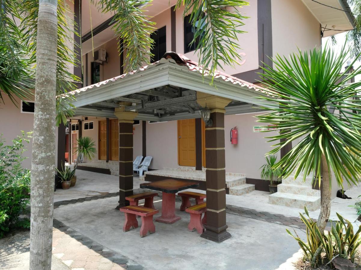 Oyo 44005 Senangin Resort & Cafe Tumpat Ngoại thất bức ảnh